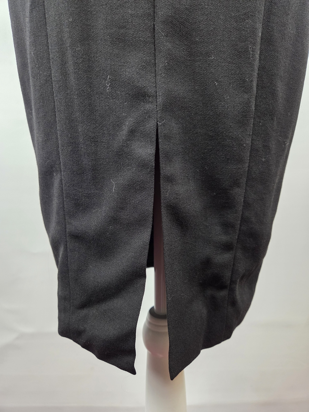 Vintage Holt Renfrew Studio Black Wool Pencil Skirt - Picture 7 of 12